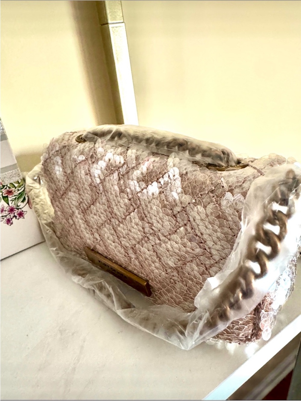 Kurt Geiger Champagne Sequin Nano Bag with Gold Tone Clasp NWT - Picture 3 of 7